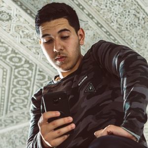 Meet your Posher, Youssef